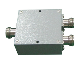698-2700 MHz Two-Way High-Power Splitter with N Female Connector