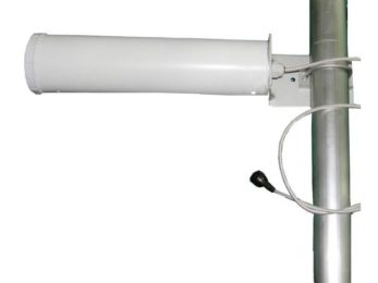 2.4 GHz 15 dBi Yagi Antenna with 1 RPTNC Male Connector | Image 1